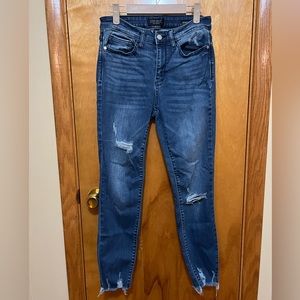 Judy Blue Skinny Fit Distressed jeans, size 7/28